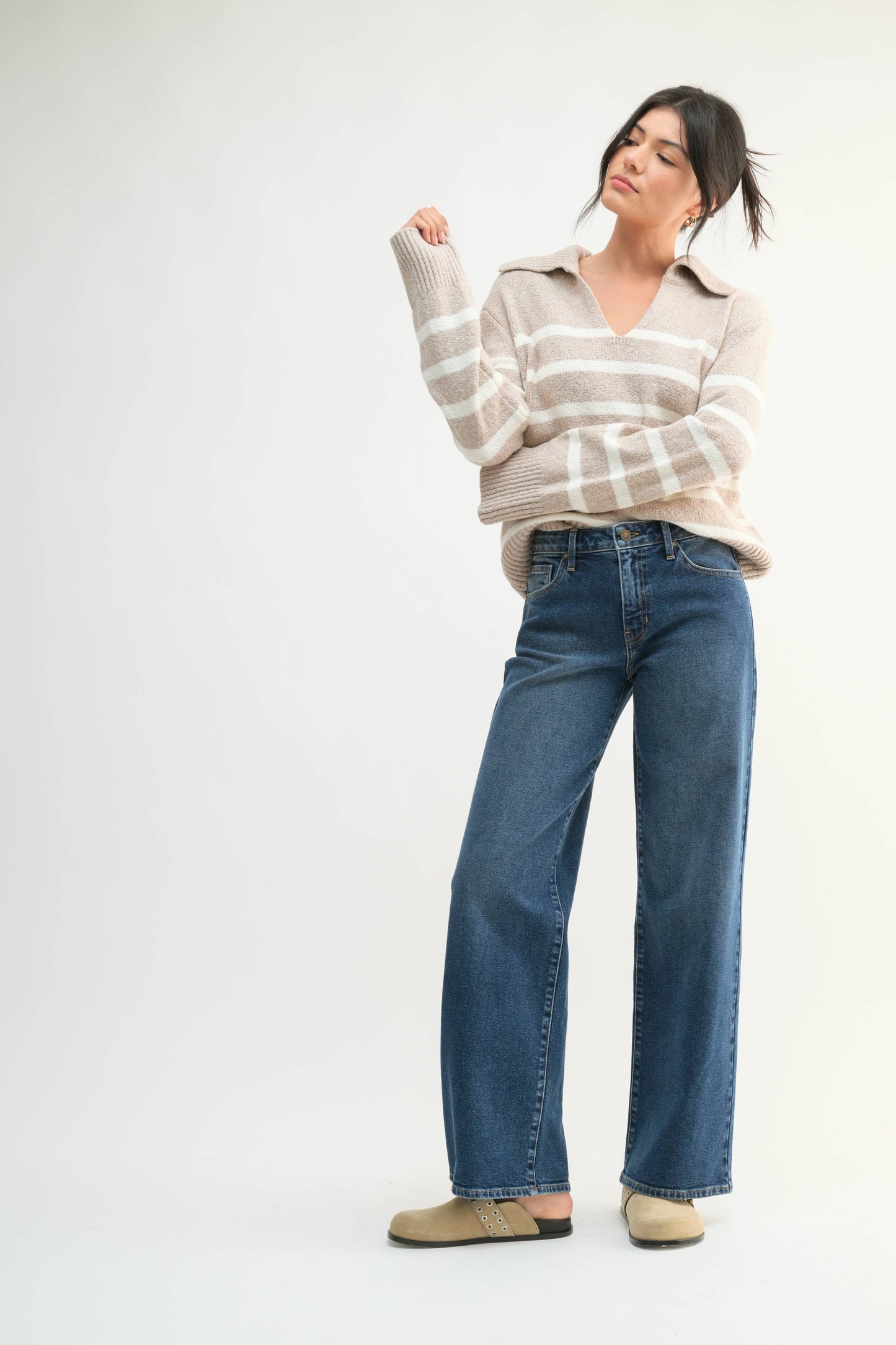 Mid Rise Slim Wide Leg Jeans