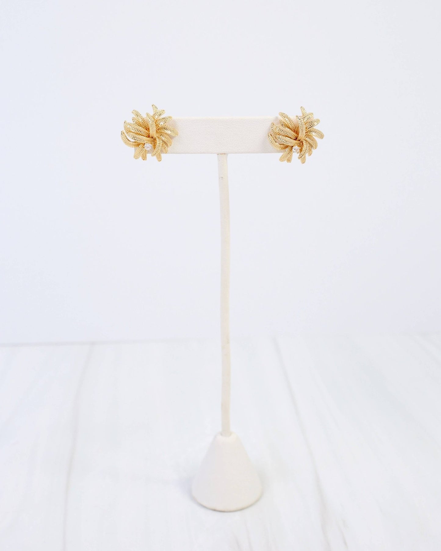 Newark Textured Cluster Earring WR - Gold - KJ Clothier