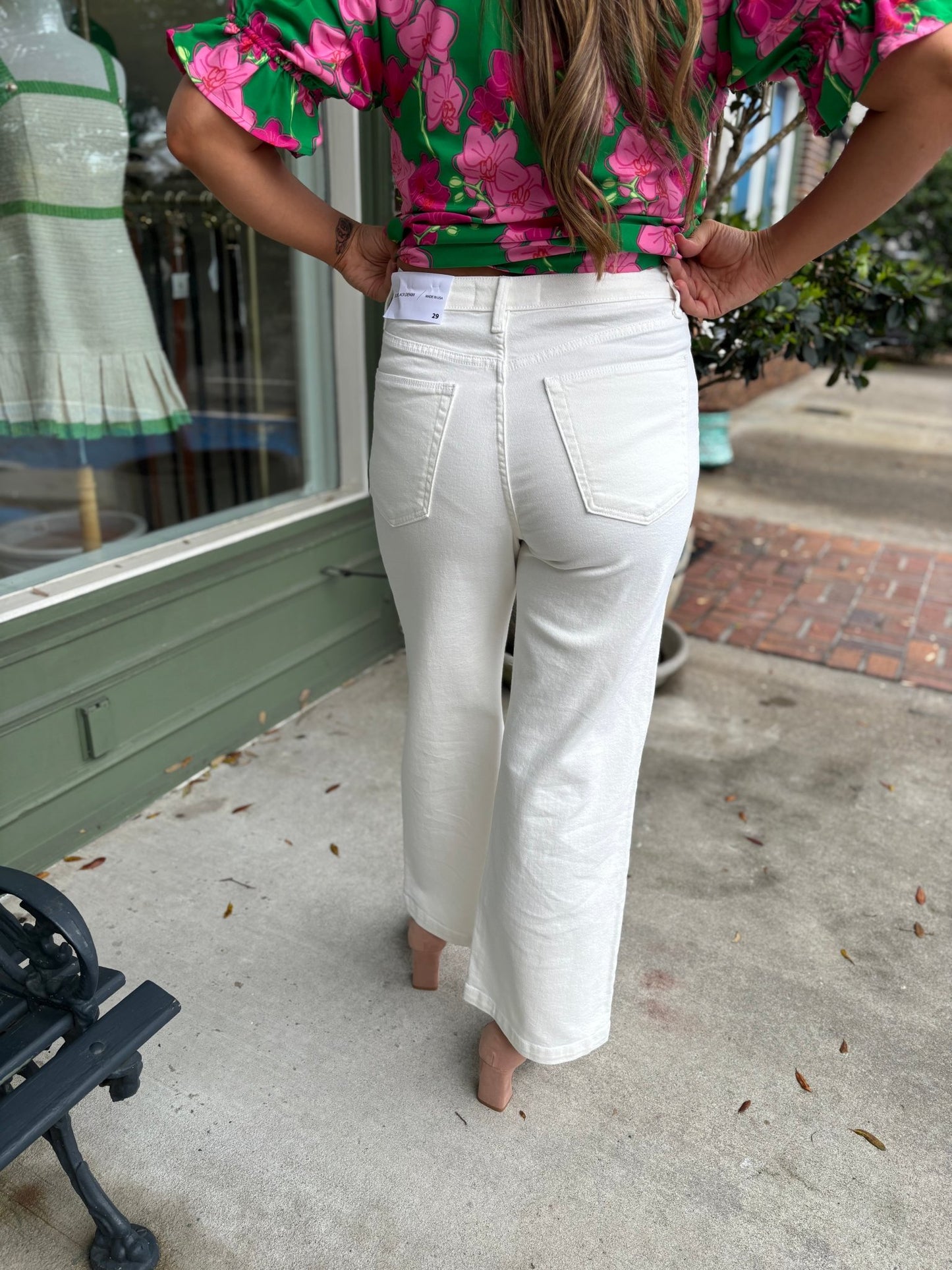 Patch Pocket Wide Leg Jeans - KJ Clothier