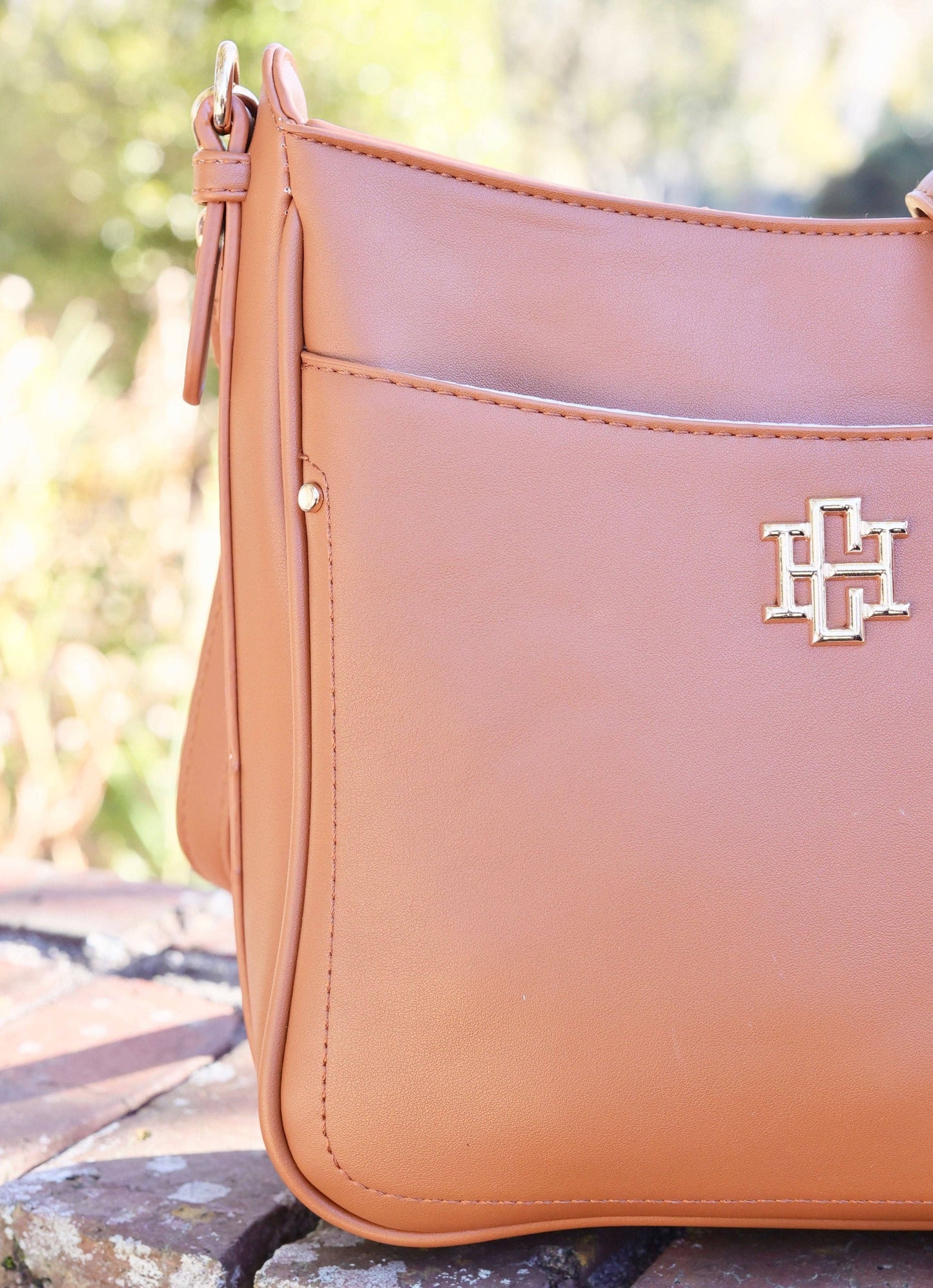 Caroline Hill - Bethany Crossbody - Camel