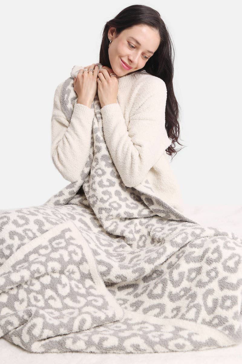 Leopard Print Luxury Soft Throw Blanket: GREY / ONE SIZE