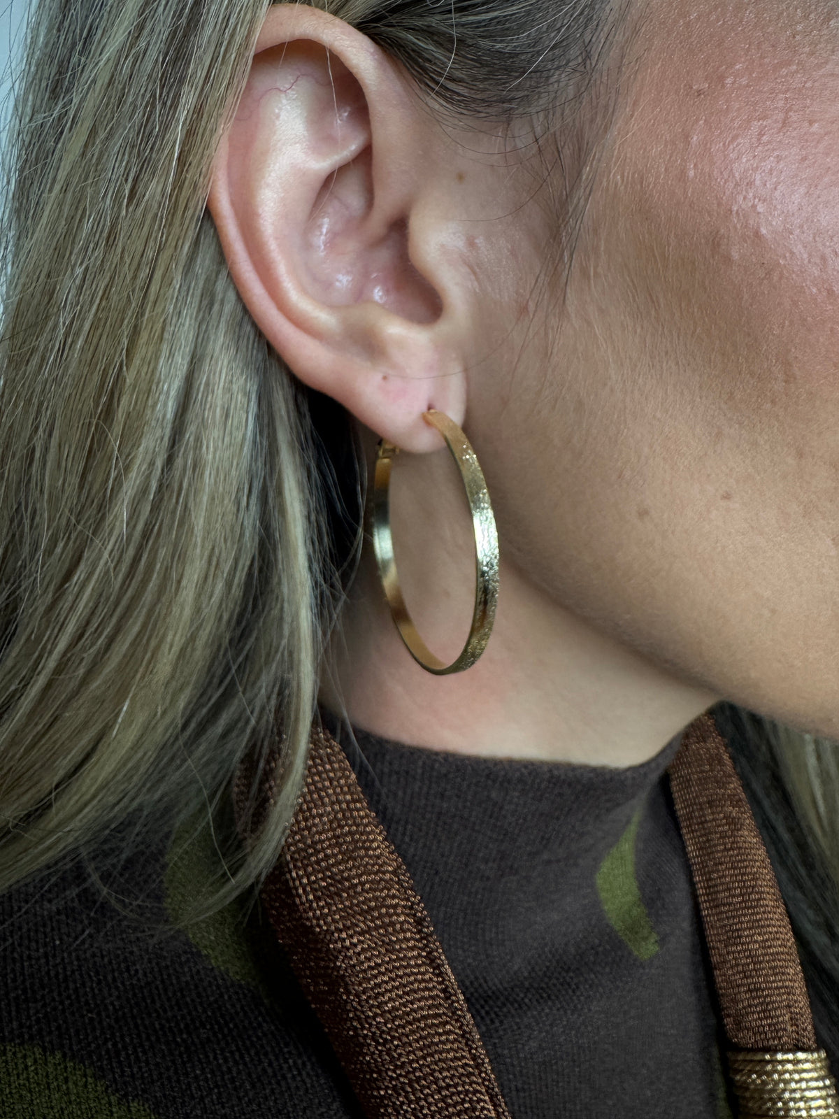 Brushed Metal Hoop Earrings - Gold