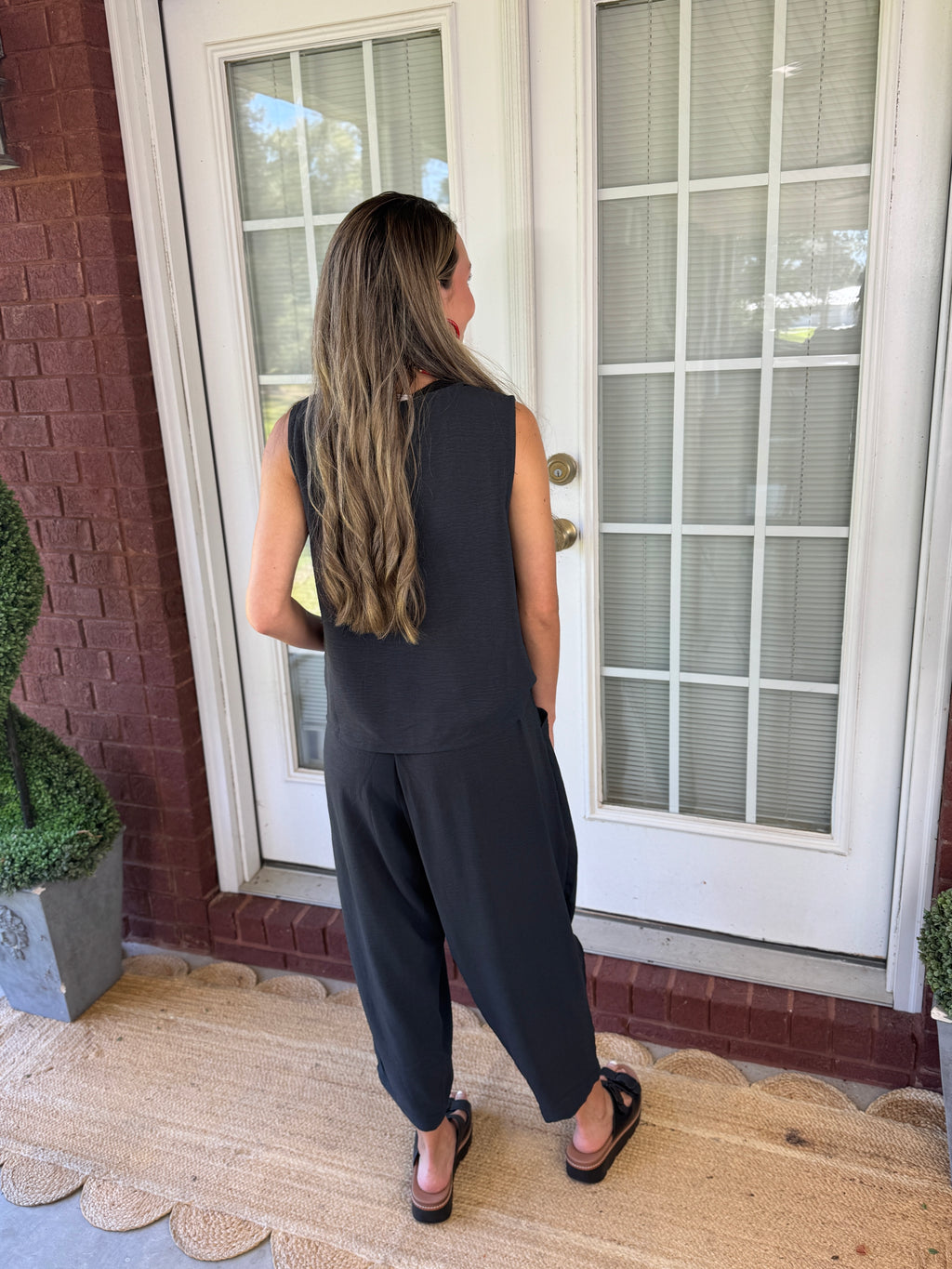Textured Woven top & Relaxed Pants Set - Black
