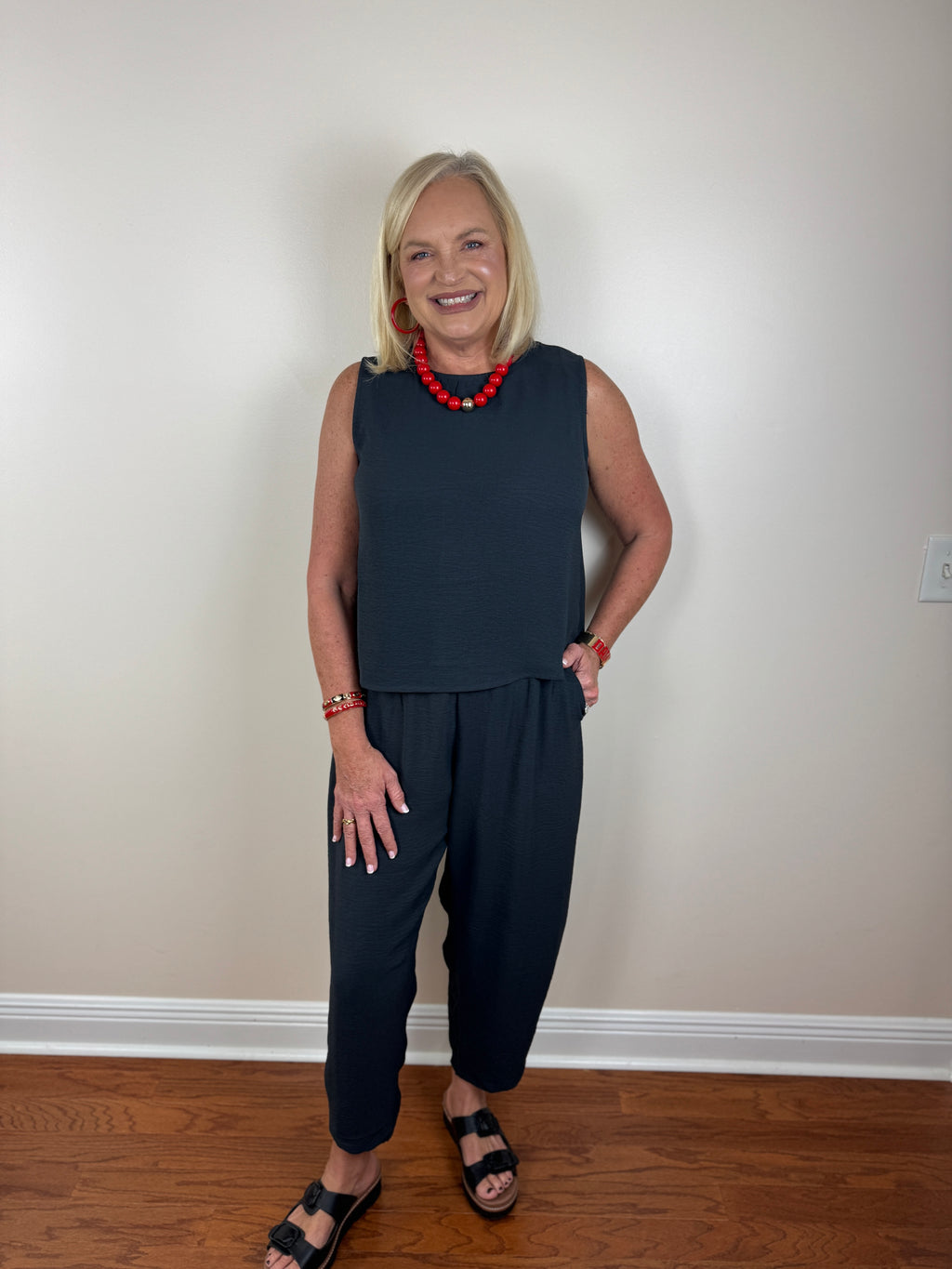 Textured Woven top & Relaxed Pants Set - Black