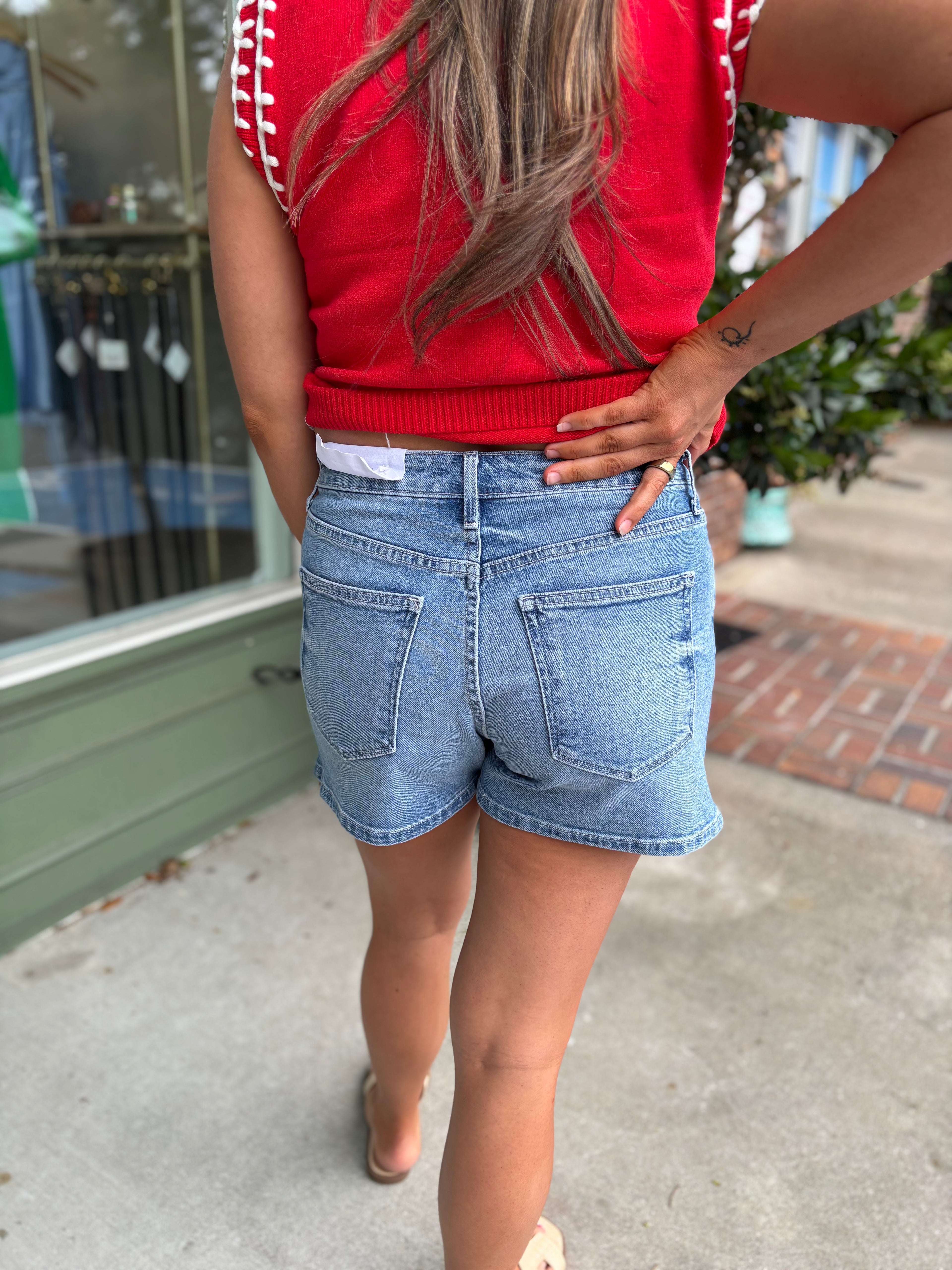 Hidden Slit Denim Shorts - Light Wash