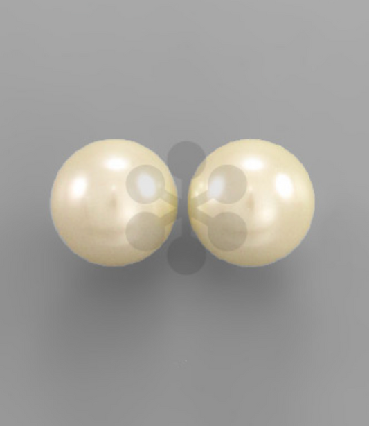 Cream Pearl Stud Earrings