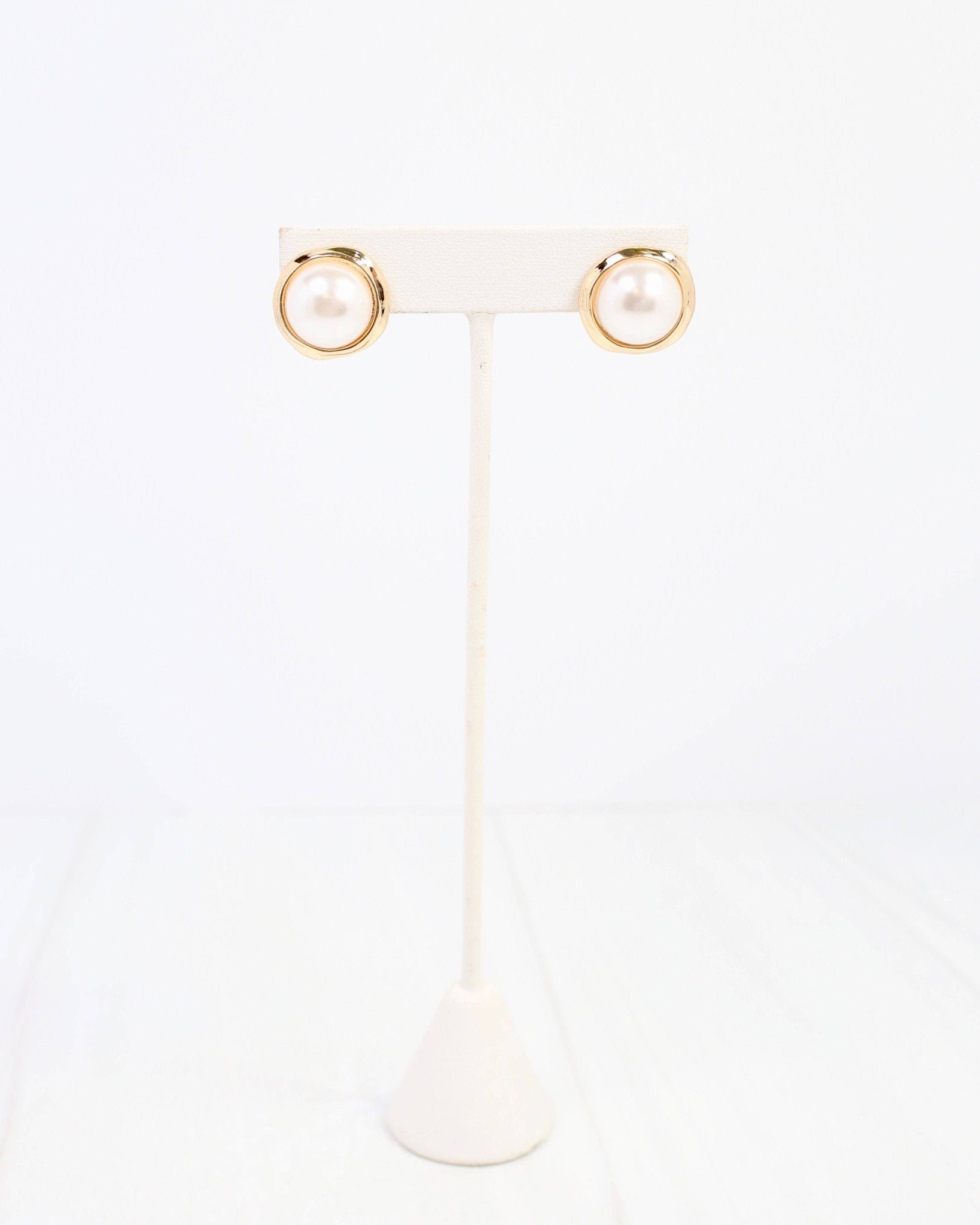 Alton Pearl Stud Earring - Gold - KJ Clothier