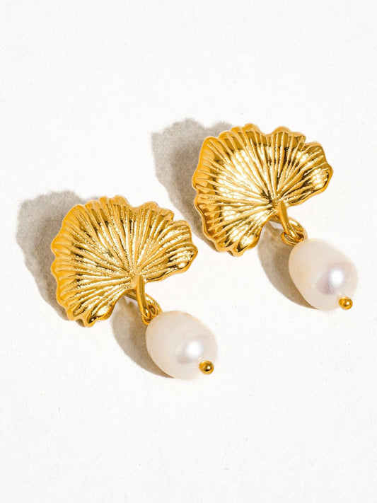 Béatrice 18K Gold Non - Tarnish Floral Pearl Earring: Yellow Gold - KJ Clothier