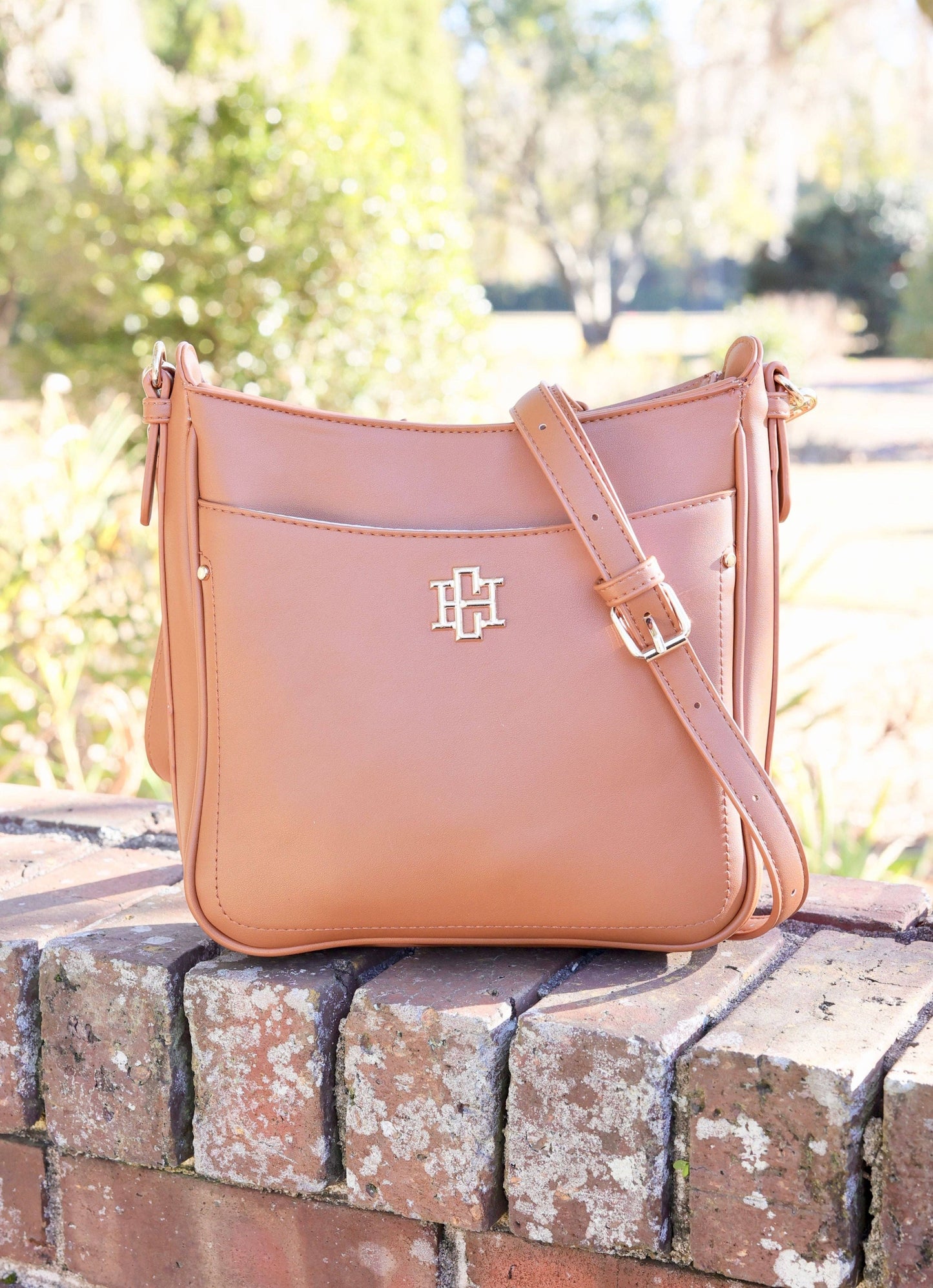 Caroline Hill - Bethany Crossbody - Camel