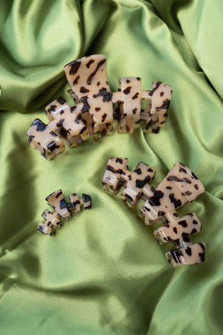 Classic Hair Clip | Large | Blonde Tortoise - KJ Clothier