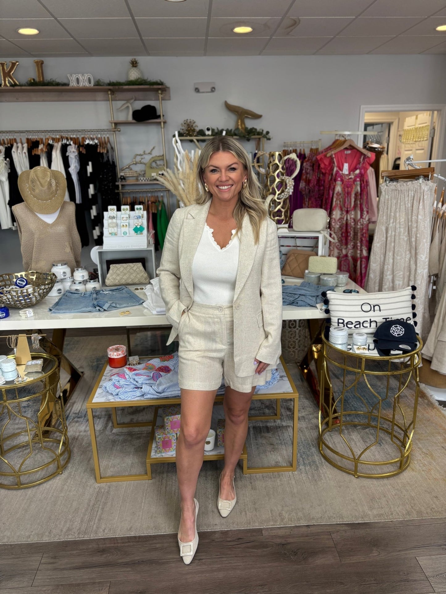 Classic Linen Shorts - Light Beige - KJ Clothier