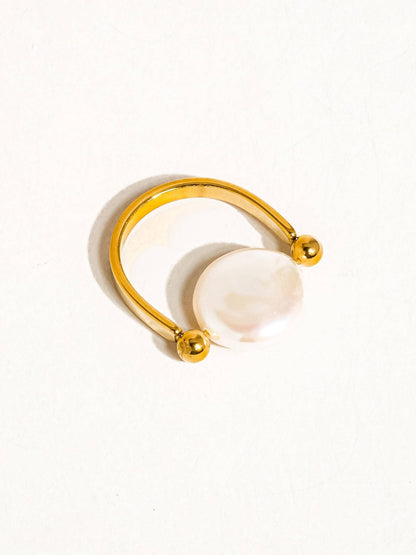 Déodat 18K Gold Non - Tarnish Baroque Pearl Ring: Yellow Gold - KJ Clothier