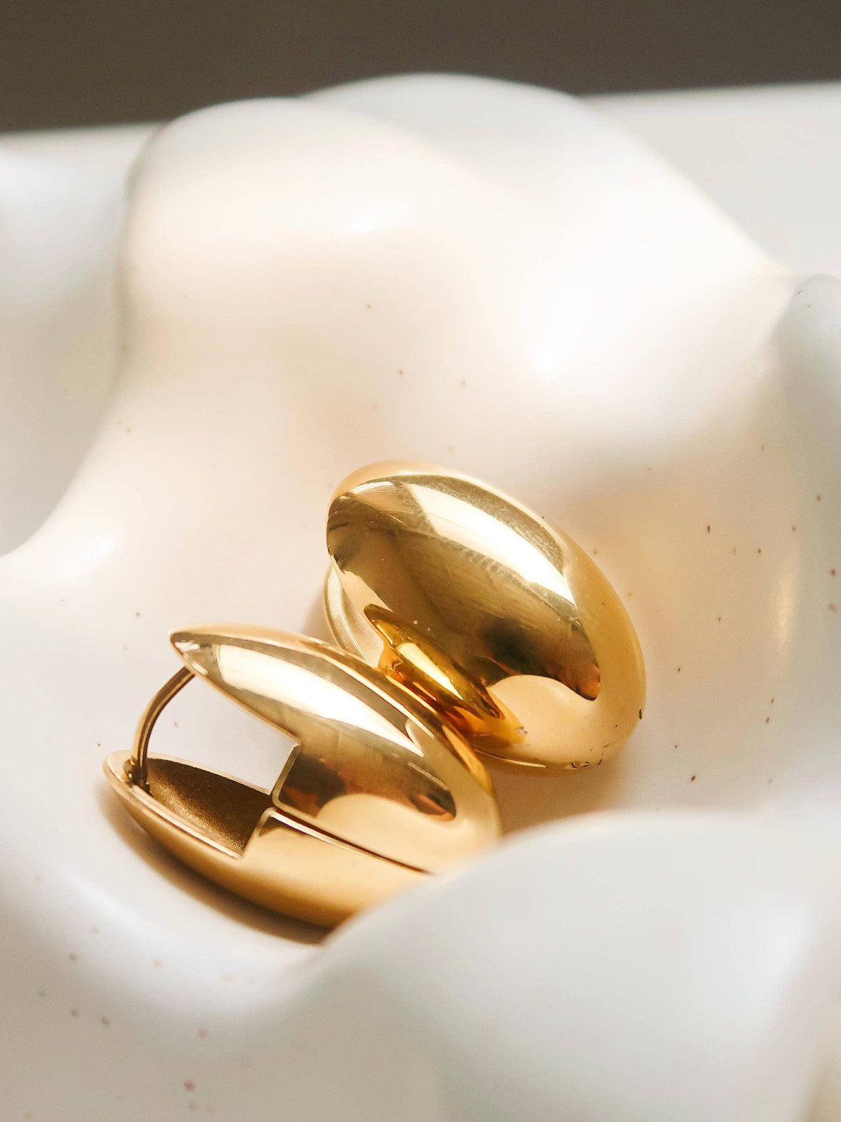 Elio 18K Gold Non - Tarnish Classic Oval Droplet Earring: Yellow Gold - KJ Clothier