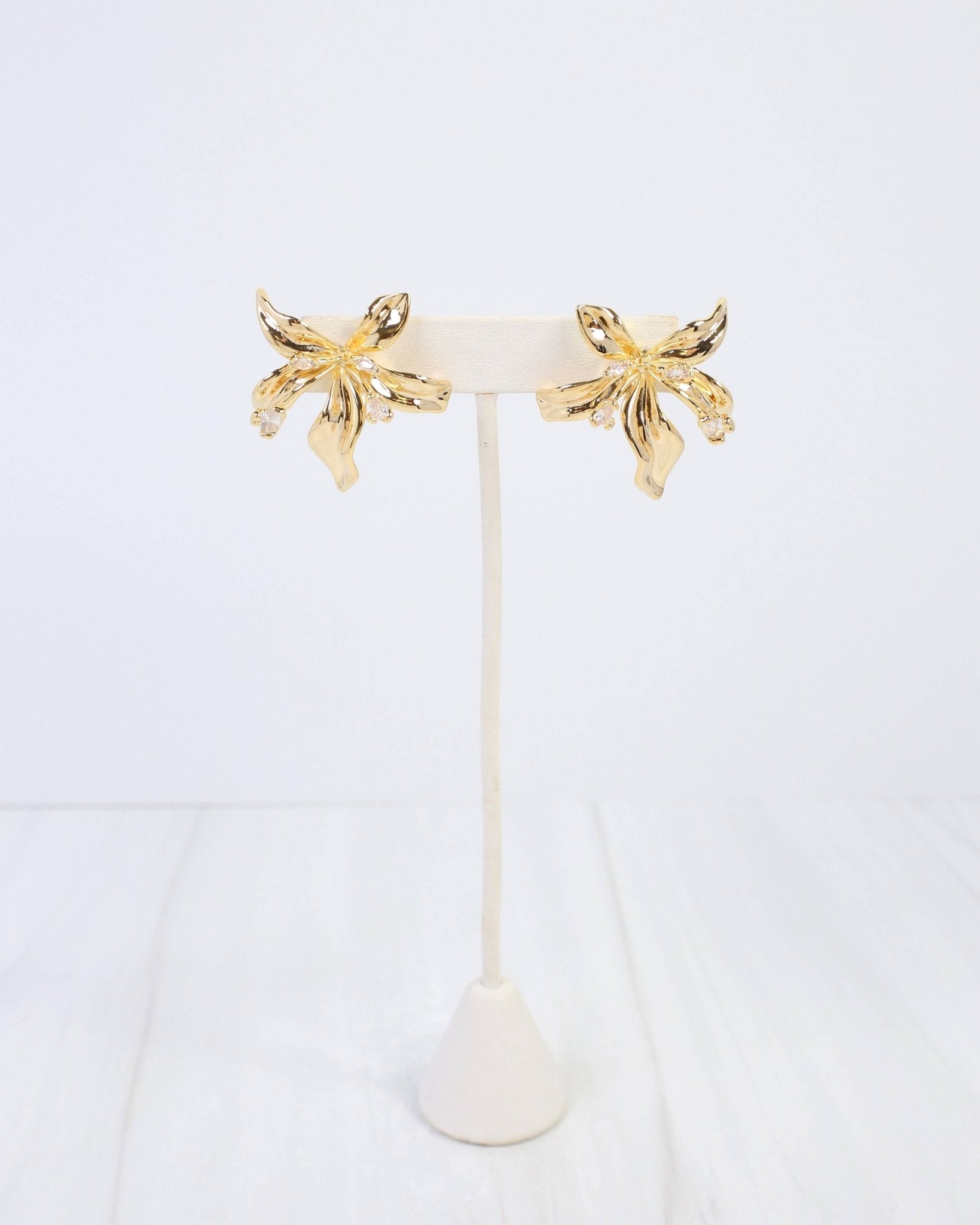 Millburn CZ Flower Earring WR - Gold - KJ Clothier