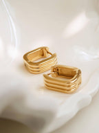 Noa 18K Gold Non - Tarnish Stripe Hoop Earring: Yellow Gold - KJ Clothier