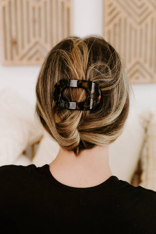 Round Flat Hair Clip | Small | Tortoise - KJ Clothier