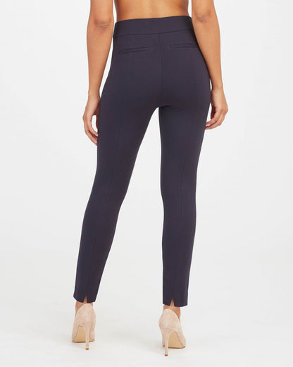 SPANX The Perfect Black Pant, Ankle Backseam Skinny Classic Black 1X -  Regular : : Clothing, Shoes & Accessories